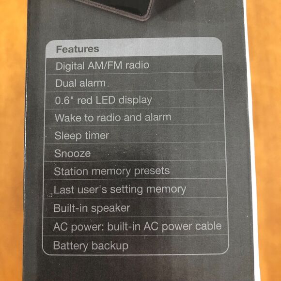 NEW GPX Clock Radio Dual Alarm Digital Plug-In AM/FM Radio Red LED Display - Picture 4 of 5